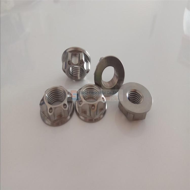 Titanium Axle Nut Flanged M12 x (1.25mm) nature